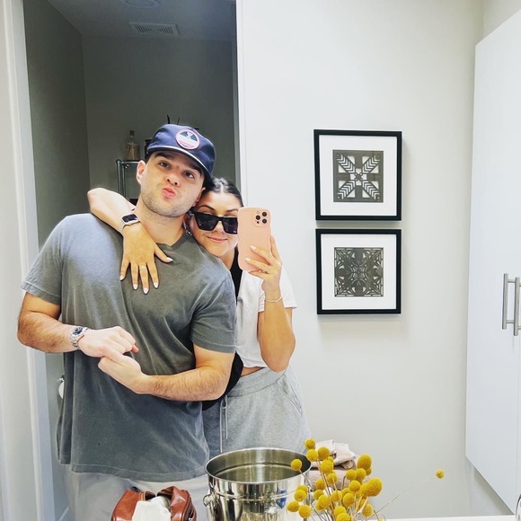 Meet your Posher, Carlie - Picture 1 of 1